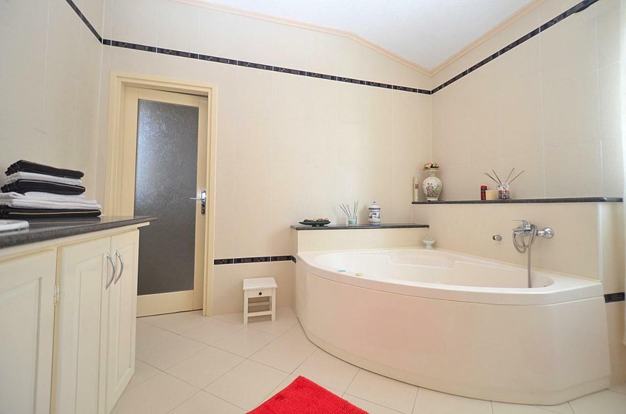 Holiday Home Sverko Novigrad Istria المظهر الخارجي الصورة