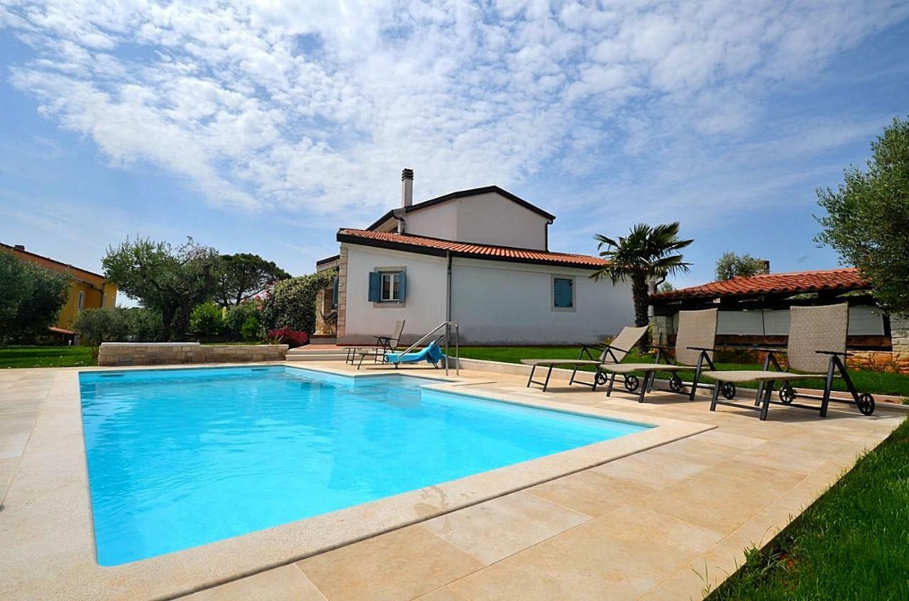 Holiday Home Sverko Novigrad Istria المظهر الخارجي الصورة